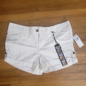 BNWT White Dollhouse shorts